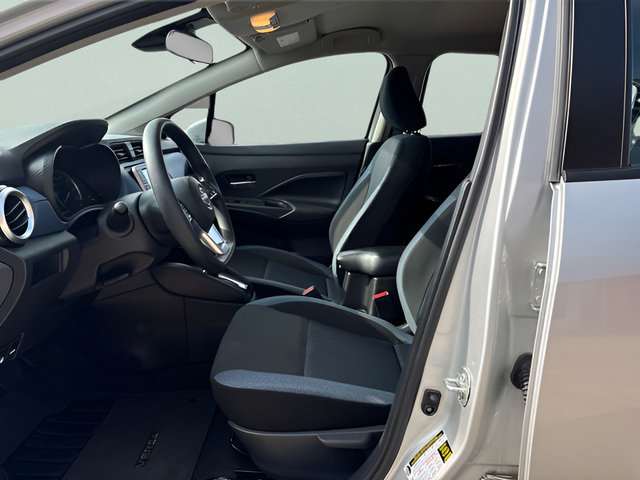 Certified 2025 Nissan Versa SV FWD image 9