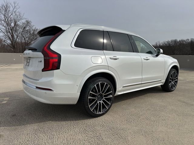 New 2026 Volvo XC90 B6 Plus w/ Protection Package Premier image 7