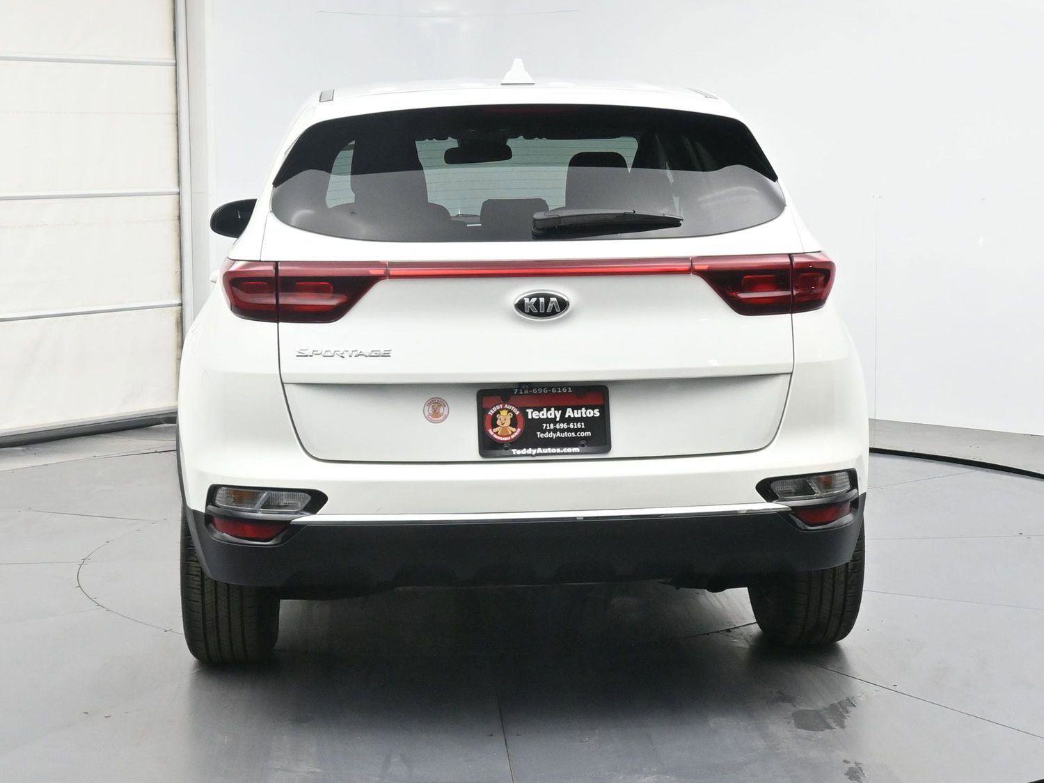 Used 2022 Kia Sportage LX AWD/4WD image 24