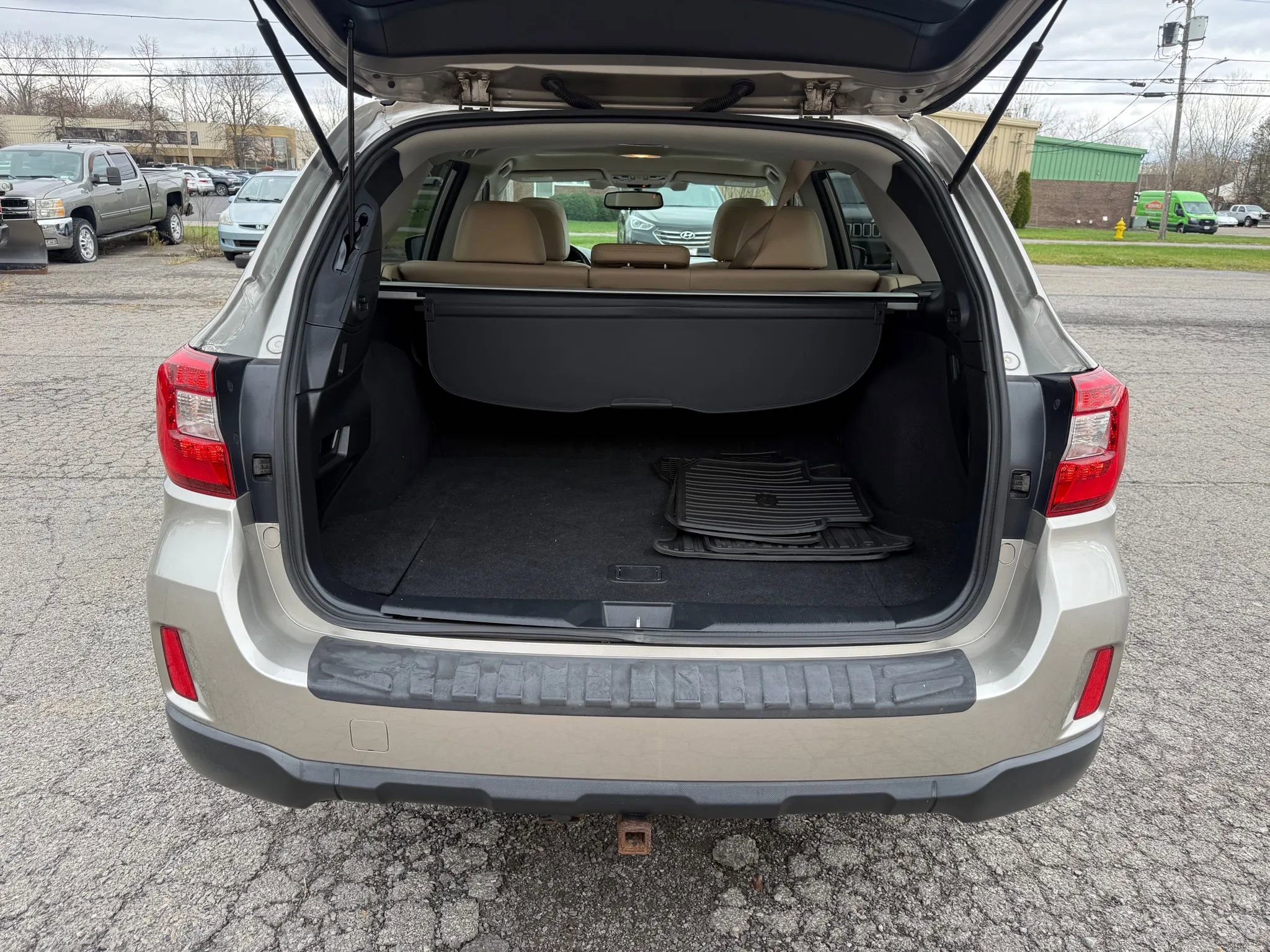 Used 2015 Subaru Outback 2.5i Limited image 7