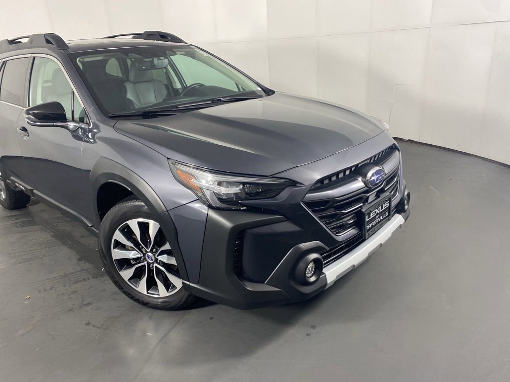 Used 2023 Subaru Outback Limited image 2