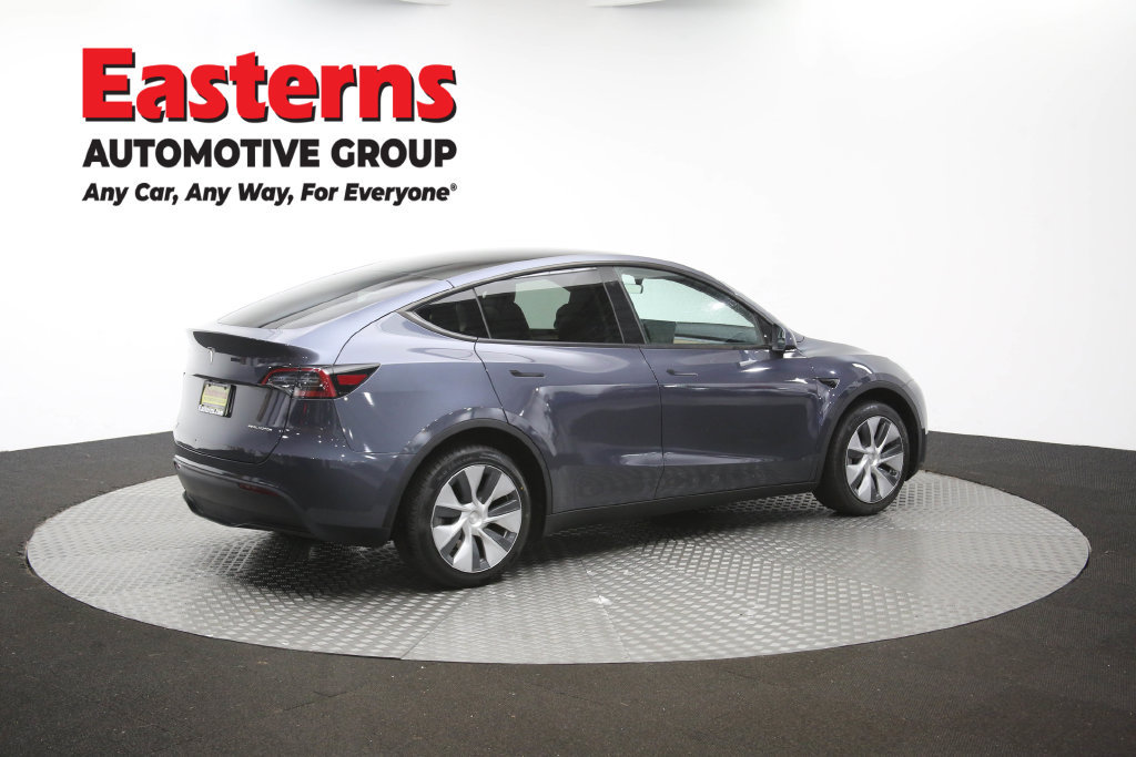 Used 2023 Tesla Model Y Long Range AWD/4WD image 38