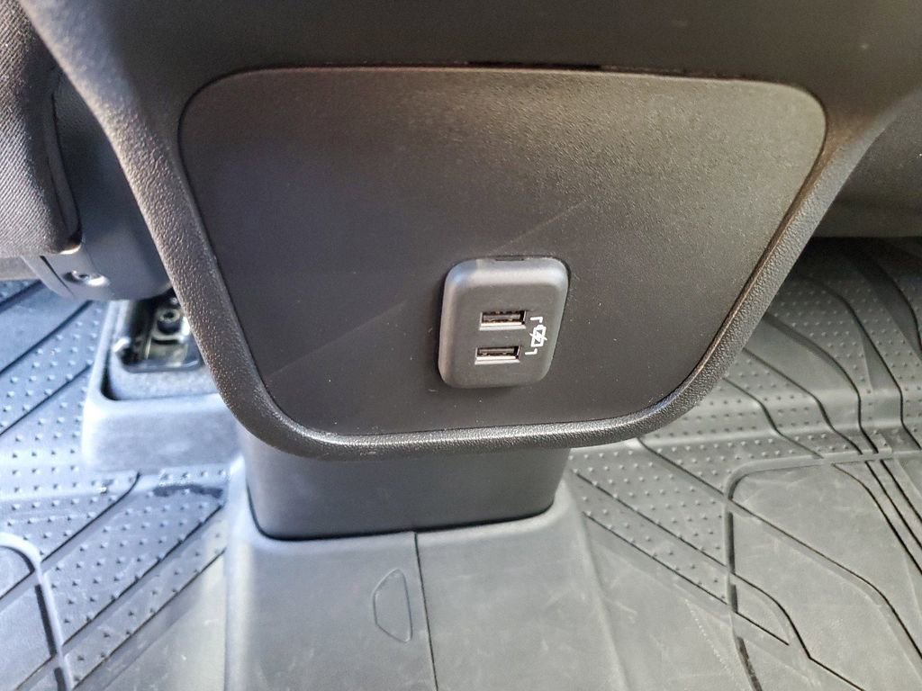Used 2023 Chevrolet Equinox LT image 14