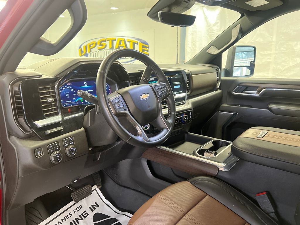 Used 2024 Chevrolet Silverado 2500 High Country w/ Technology Package AWD/4WD image 27