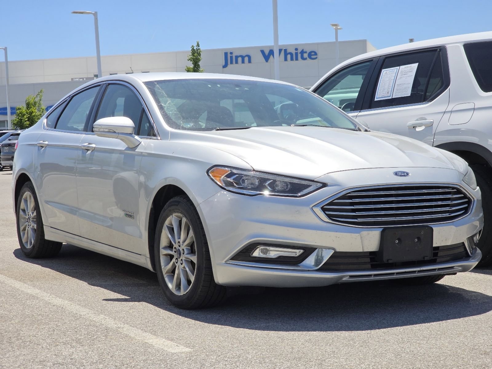 Used 2017 Ford Fusion Energi Titanium FWD image 2