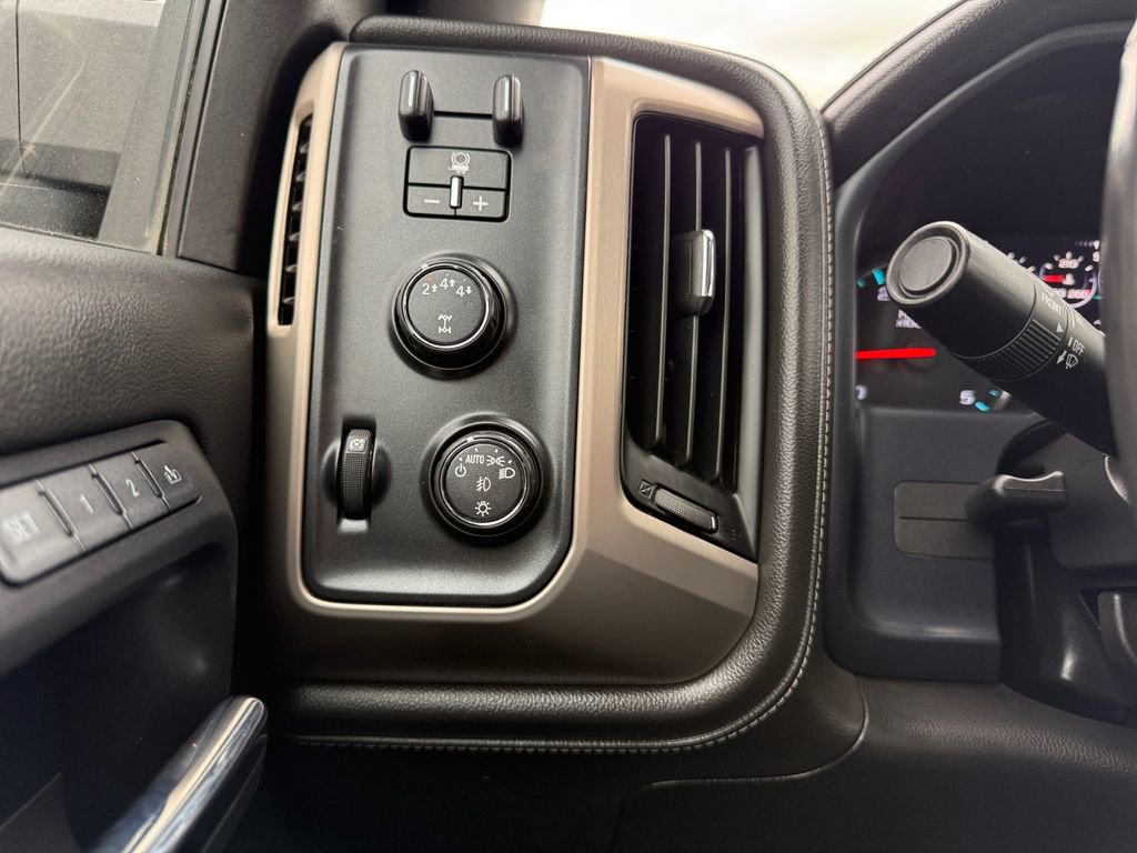 Used 2017 GMC Sierra 2500 Denali w/ Duramax Plus Package image 22