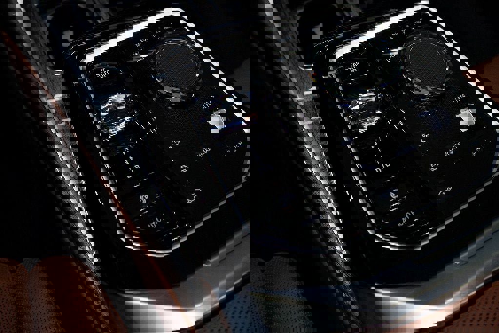 Used 2025 BMW i7 eDrive50 w/ Premium Package RWD image 25