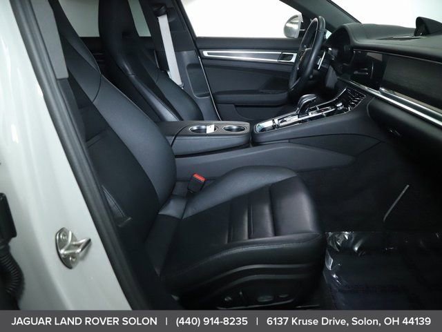 Used 2023 Porsche Panamera 4 image 32