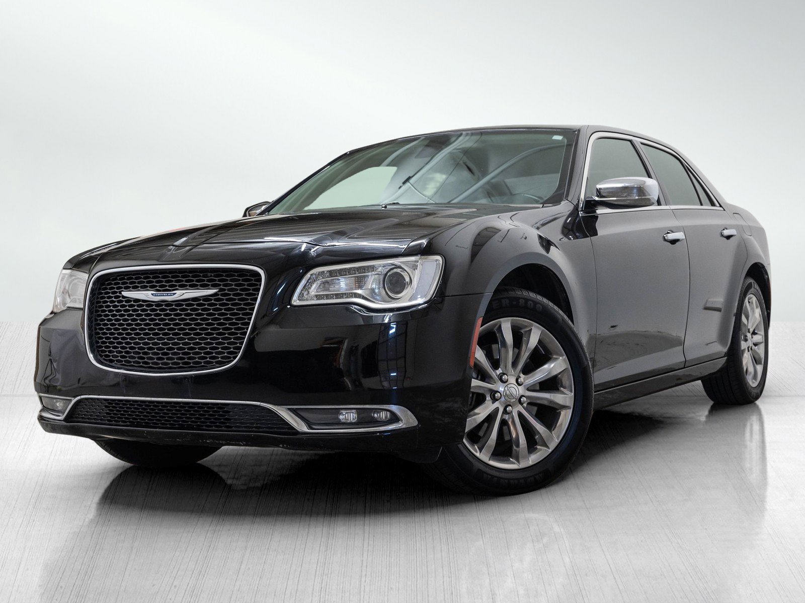 Used 2018 Chrysler 300 Limited