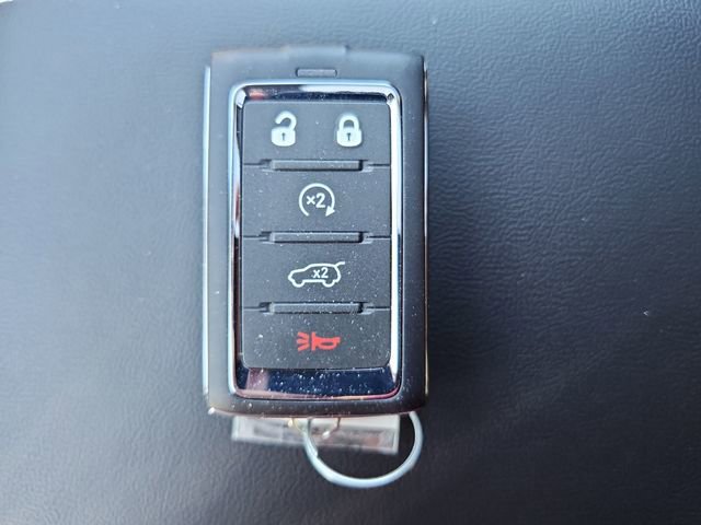 New 2025 Jeep Grand Cherokee Limited w/ Luxury Tech Group II image 31