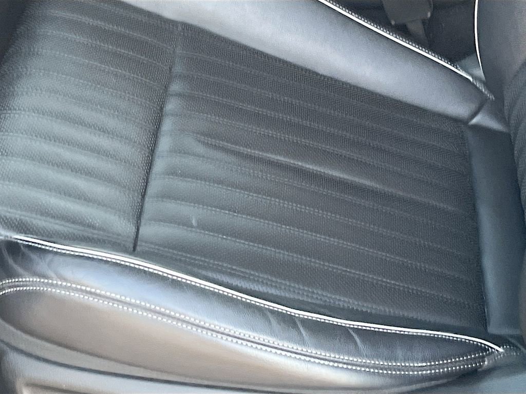 Used 2022 Genesis G70 3.3T image 20