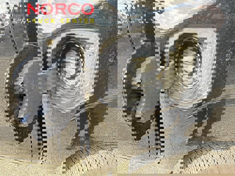 Used 2022 Nissan Frontier SV image 11