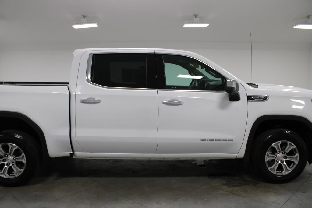 Used 2025 GMC Sierra 1500 SLT AWD/4WD image 12
