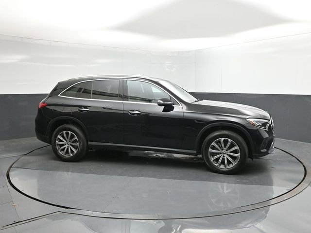 Used 2024 Mercedes-Benz GLC 300 4MATIC image 26