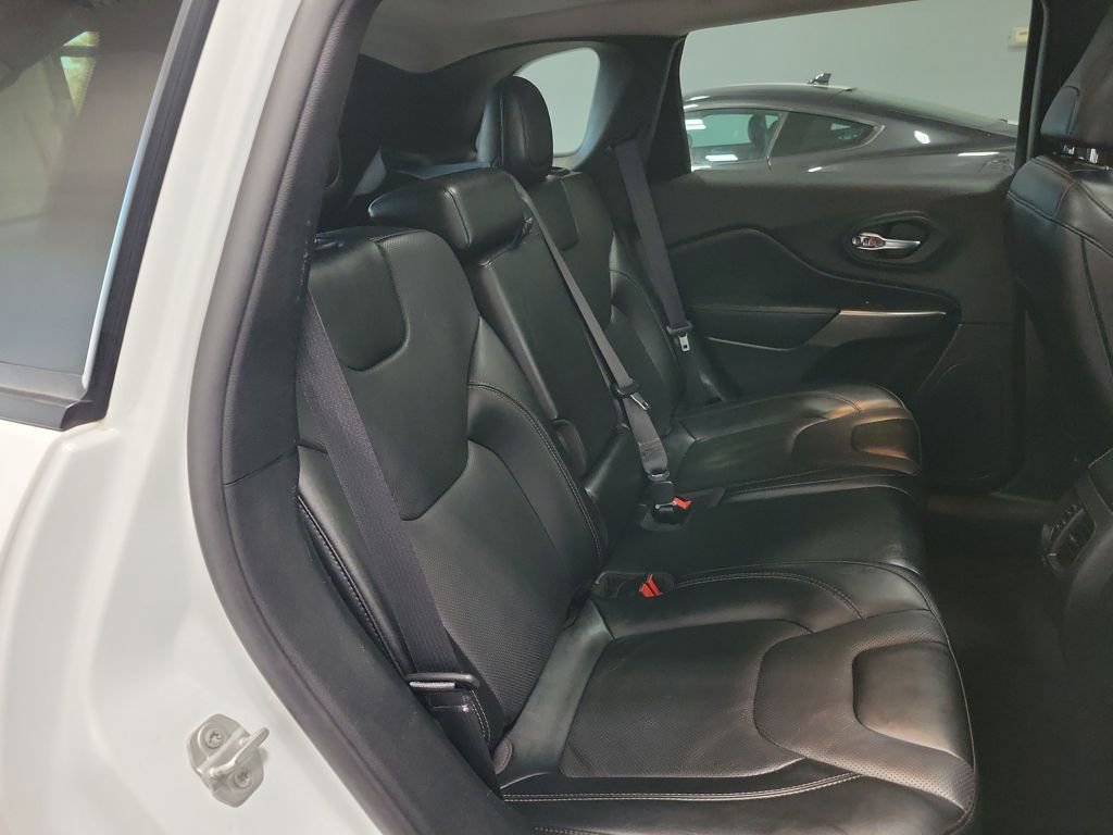 Used 2022 Jeep Cherokee Latitude Lux w/ Sun & Sound Group image 12