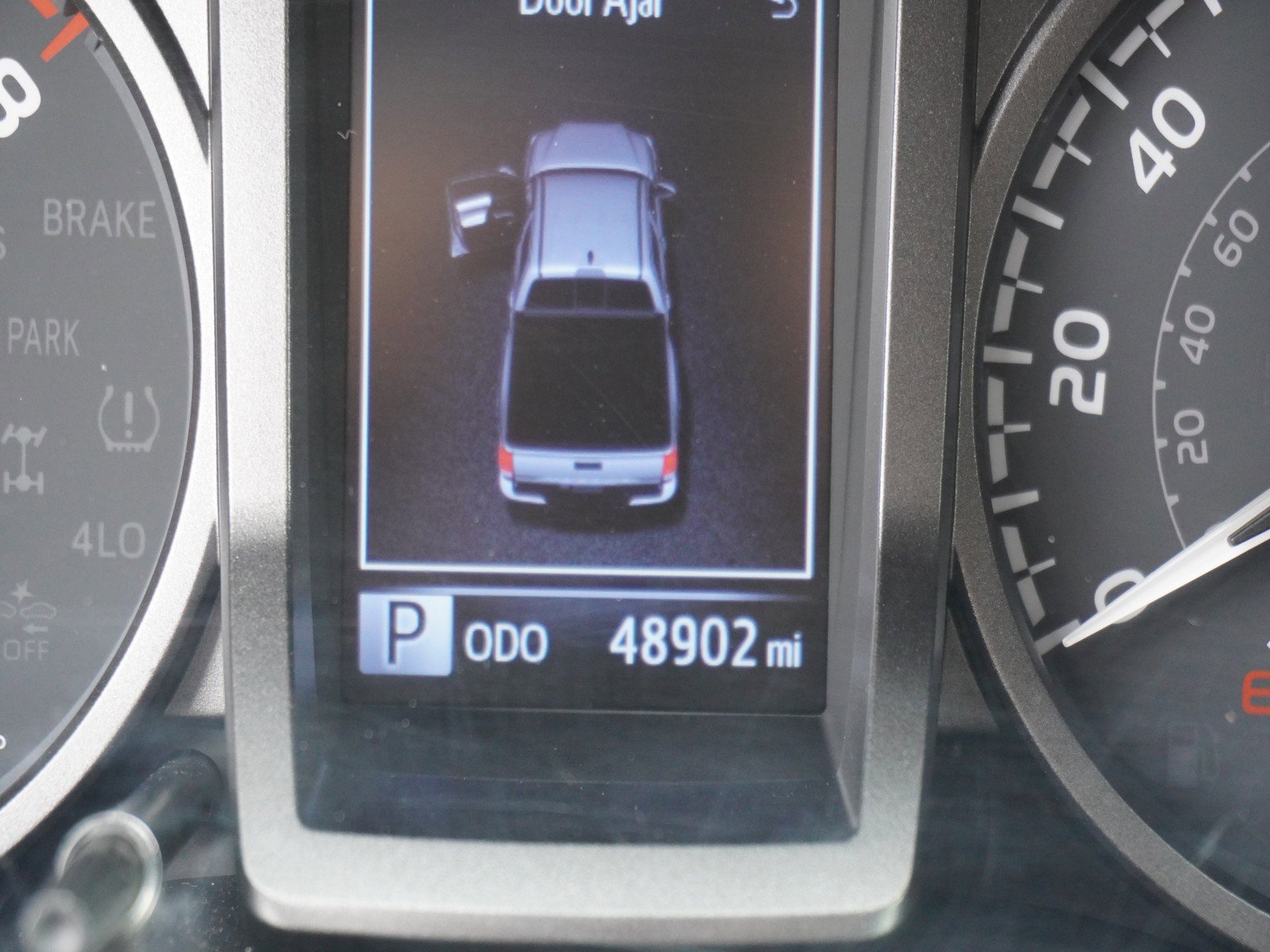 Used 2020 Toyota Tacoma TRD Off-Road image 25