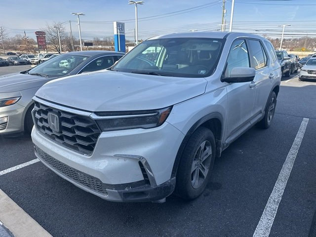Used 2023 Honda Pilot EX-L image 3