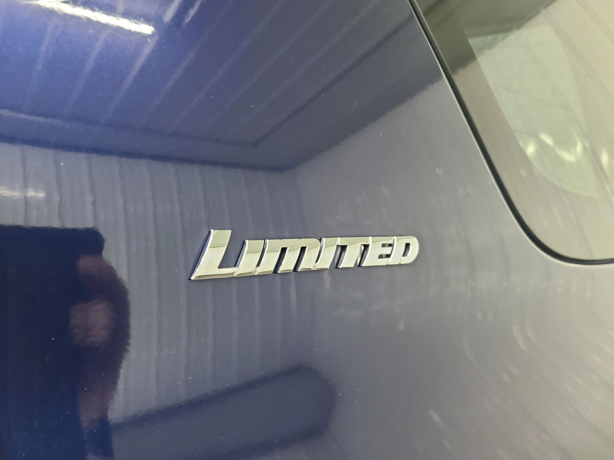 Used 2018 Toyota 4Runner Limited AWD/4WD image 20
