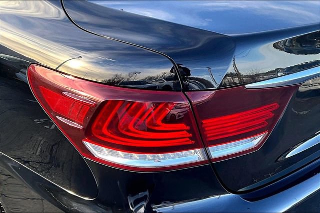 Used 2013 Lexus LS 460 AWD w/ F-Sport Pkg image 28