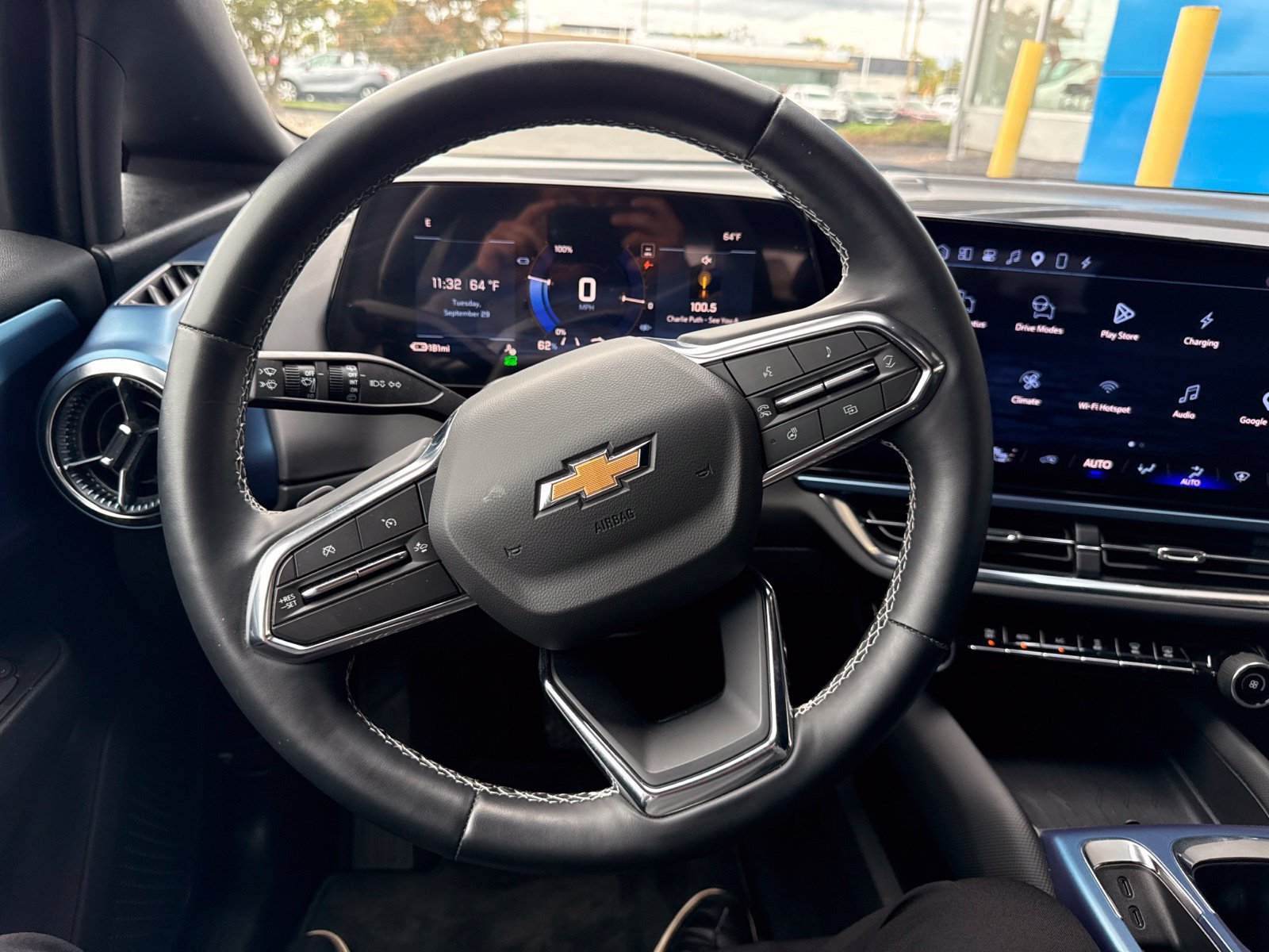 Used 2024 Chevrolet Equinox EV LT AWD/4WD image 21