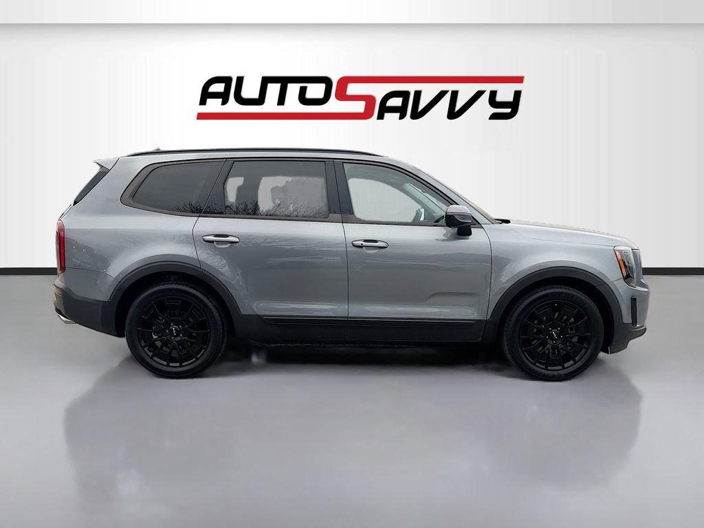 Used 2022 Kia Telluride SX w/ Nightfall Edition Package image 8