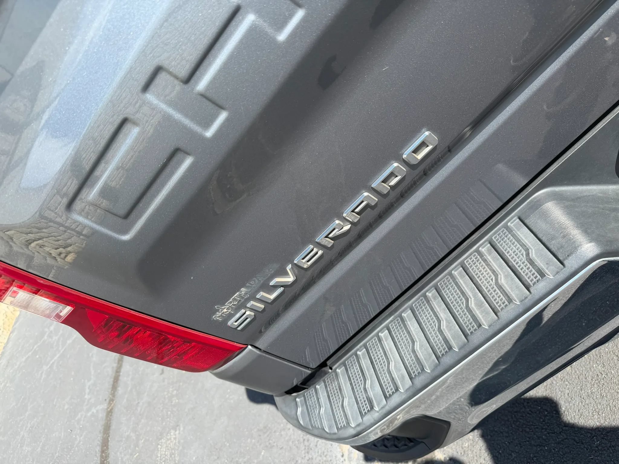 Used 2020 Chevrolet Silverado 1500 LT w/ Texas Edition AWD/4WD image 11