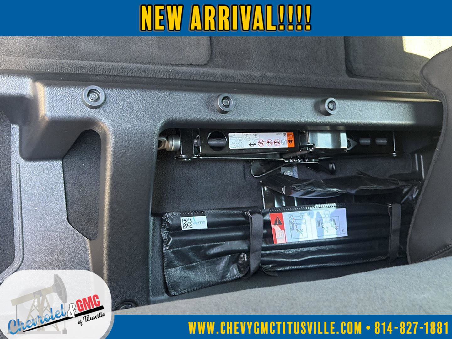Used 2024 GMC Canyon AT4 w/ Canyon Safety Plus Package AWD/4WD image 23