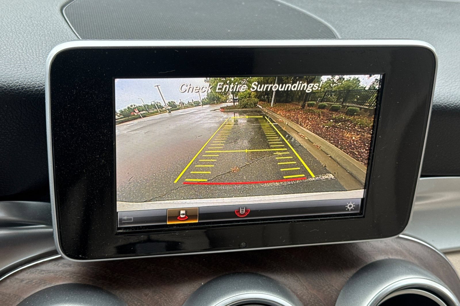 Used 2019 Mercedes-Benz GLC 300 4MATIC image 27