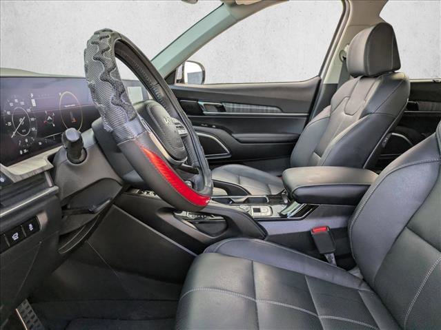 Used 2024 Kia Telluride SX image 17