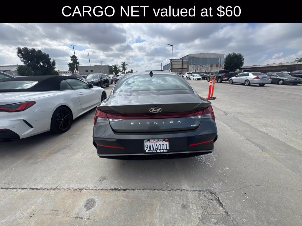 Used 2025 Hyundai Elantra Limited FWD image 5