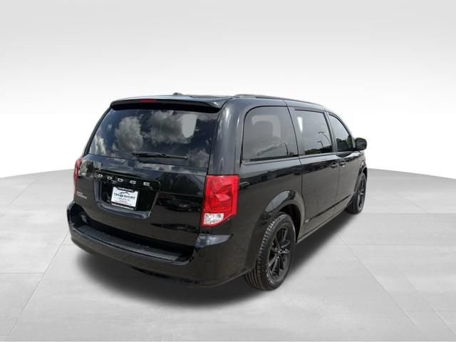 Used 2020 Dodge Grand Caravan SE FWD image 2