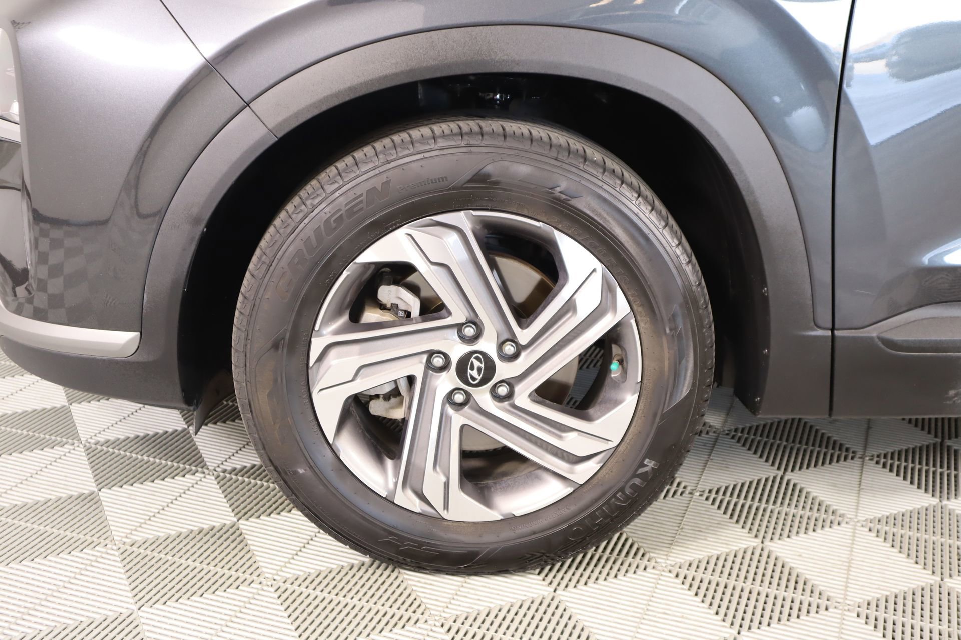 Used 2023 Hyundai Santa Fe SEL FWD image 17