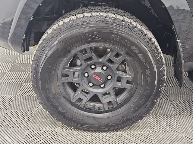 Used 2018 Toyota 4Runner TRD Pro AWD/4WD image 28