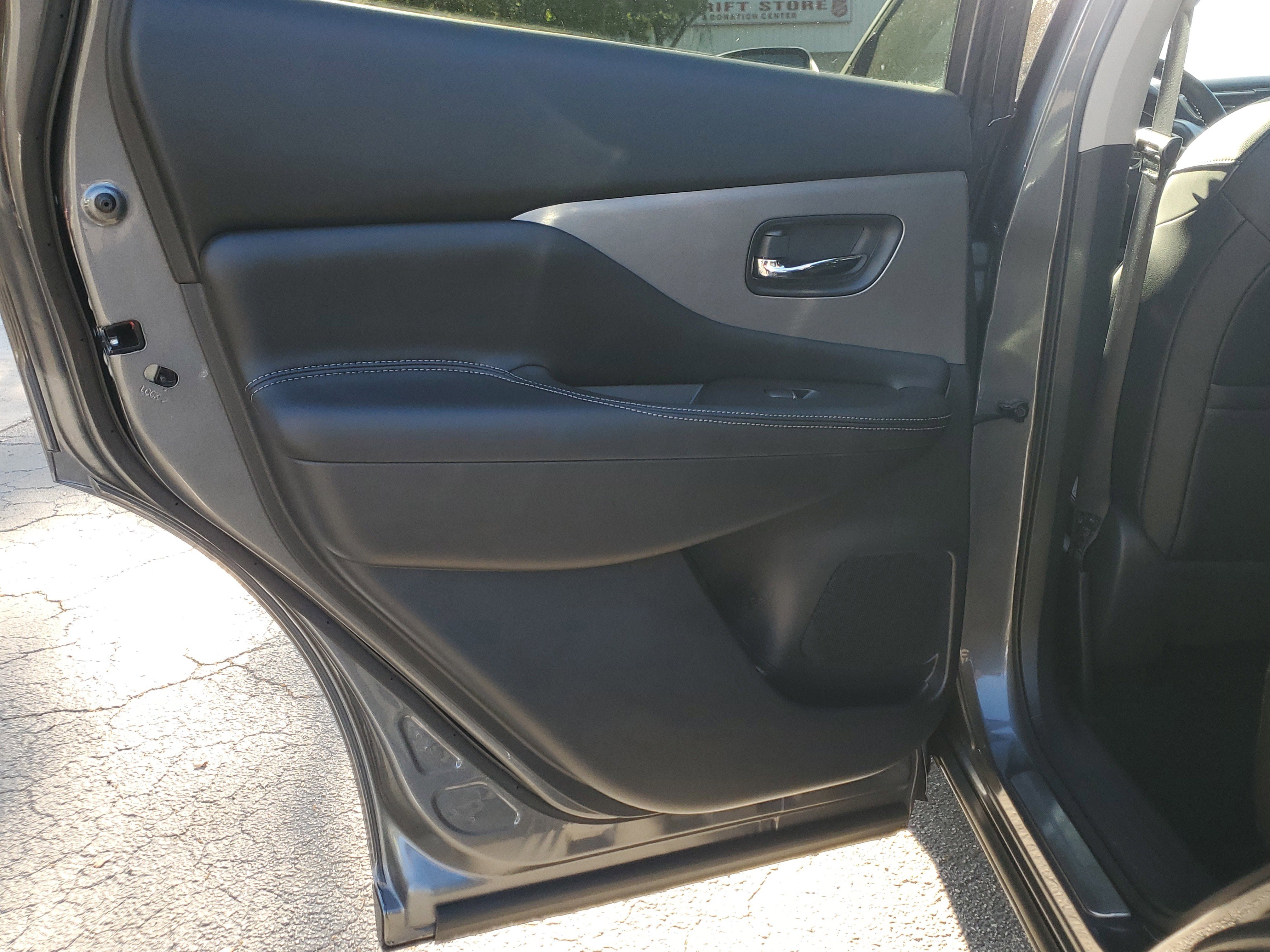 Used 2022 Nissan Murano SL image 12