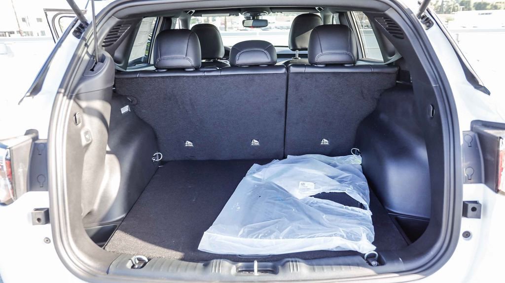 New 2026 Jeep Compass Limited image 30