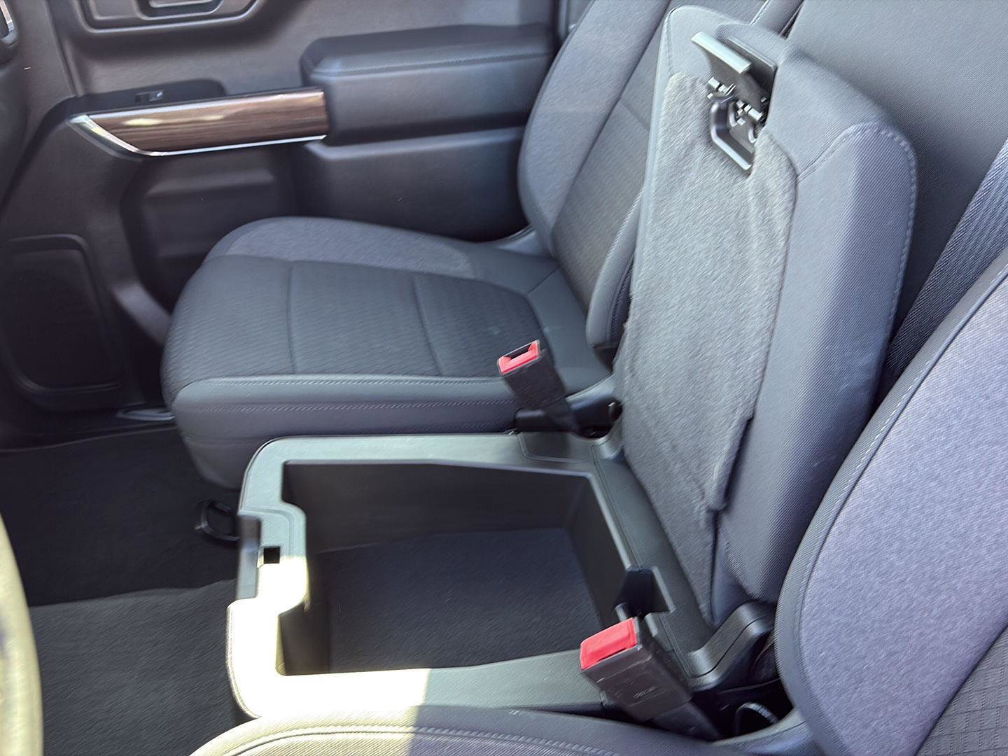 Used 2021 Chevrolet Silverado 1500 LT image 13