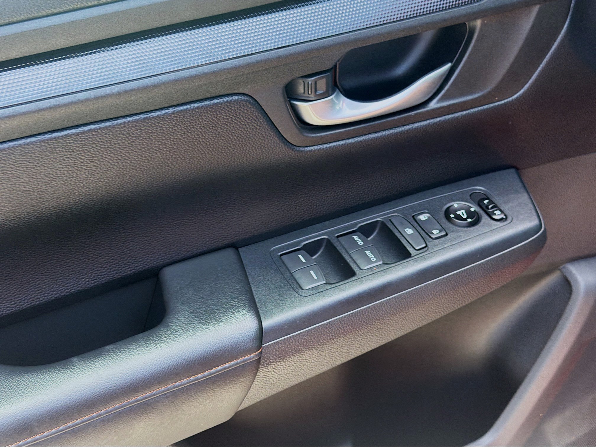Used 2024 Honda CR-V Sport image 16