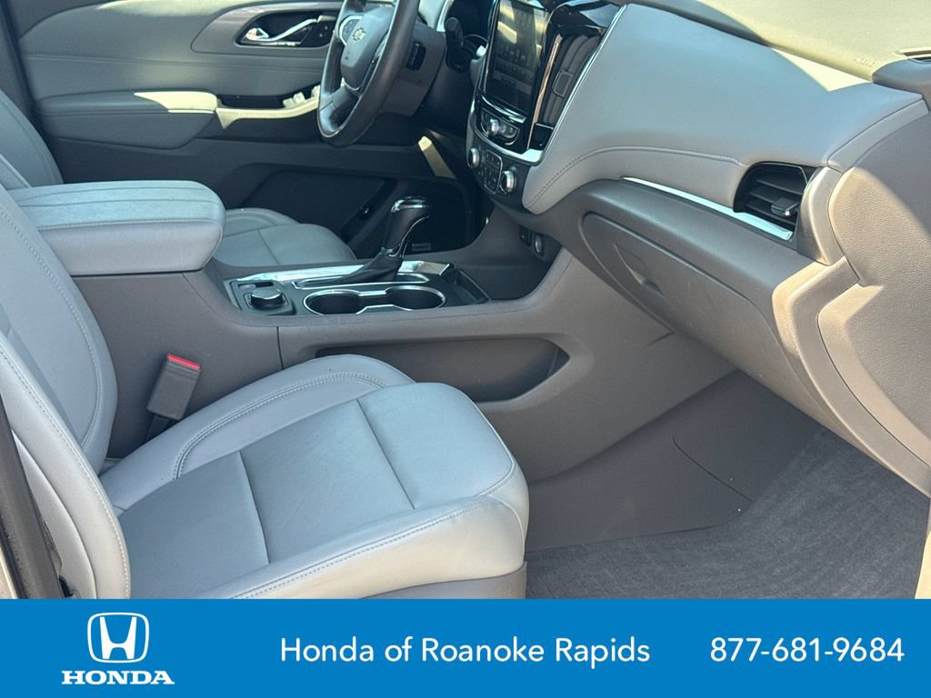 Used 2019 Chevrolet Traverse LT w/ LT Premium Package AWD/4WD image 13
