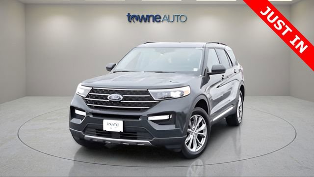 Used 2023 Ford Explorer XLT w/ Equipment Group 202A image 8