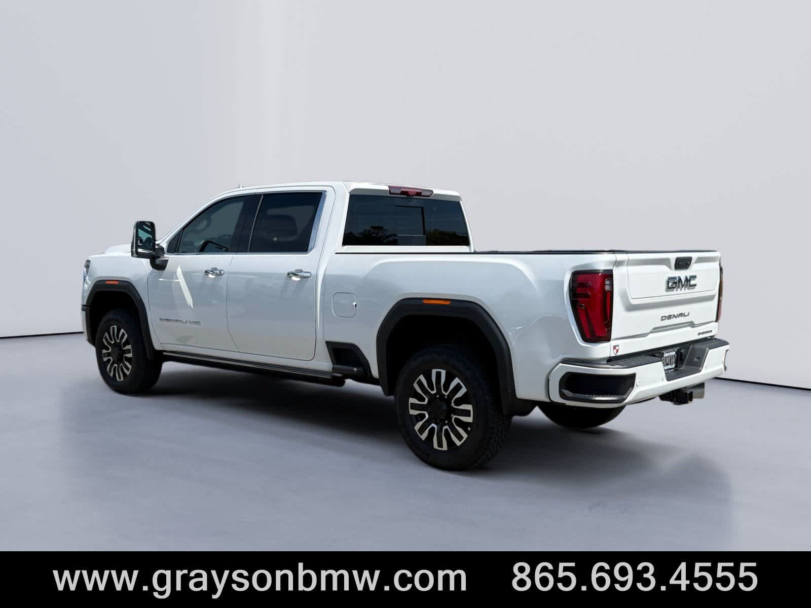 Used 2025 GMC Sierra 2500 Denali Ultimate AWD/4WD image 5