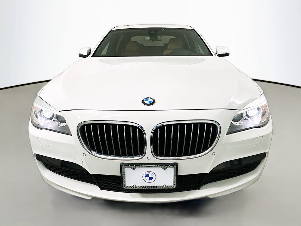 Used 2013 BMW 750Li RWD image 2