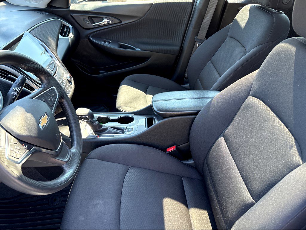 Used 2024 Chevrolet Malibu LT FWD image 15