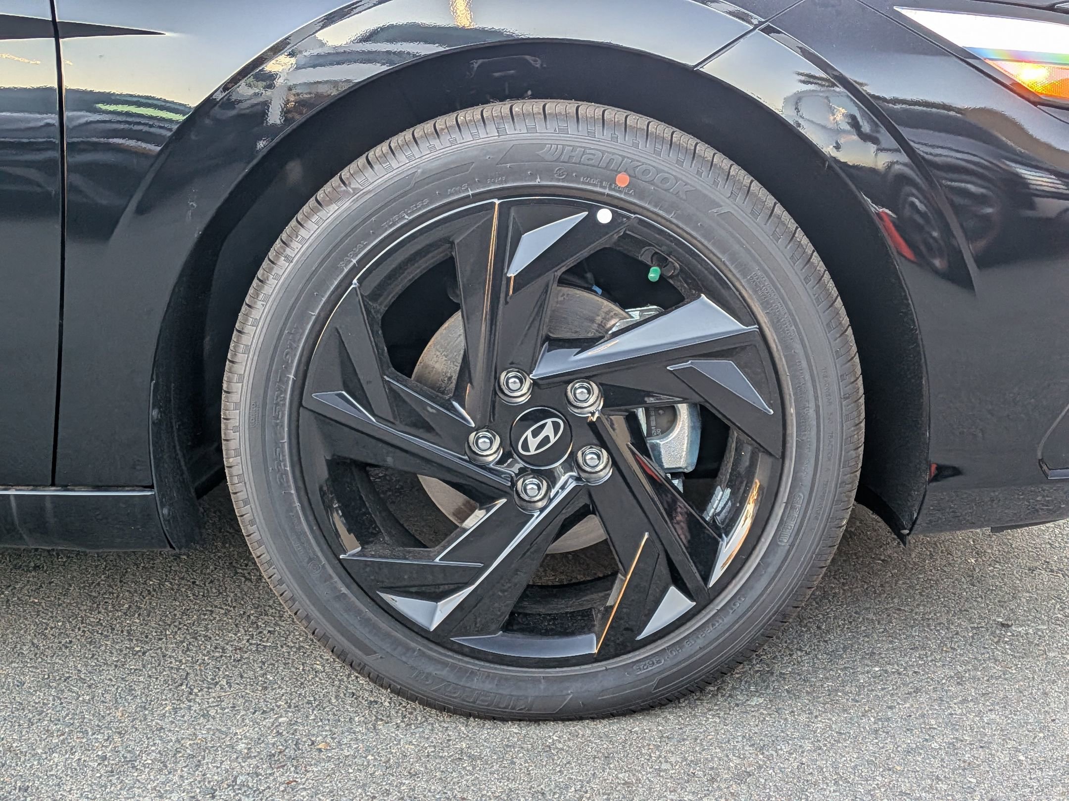 New 2026 Hyundai Elantra SEL Sport FWD image 7