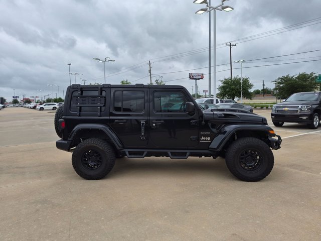 Used 2023 Jeep Wrangler Unlimited Sahara AWD/4WD image 4