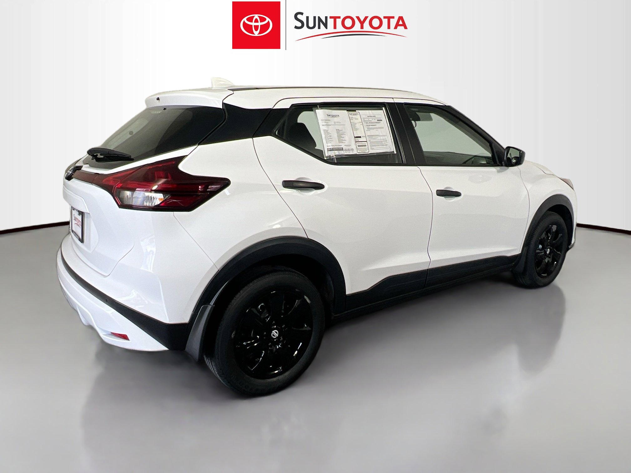 Used 2024 Nissan Kicks S image 4