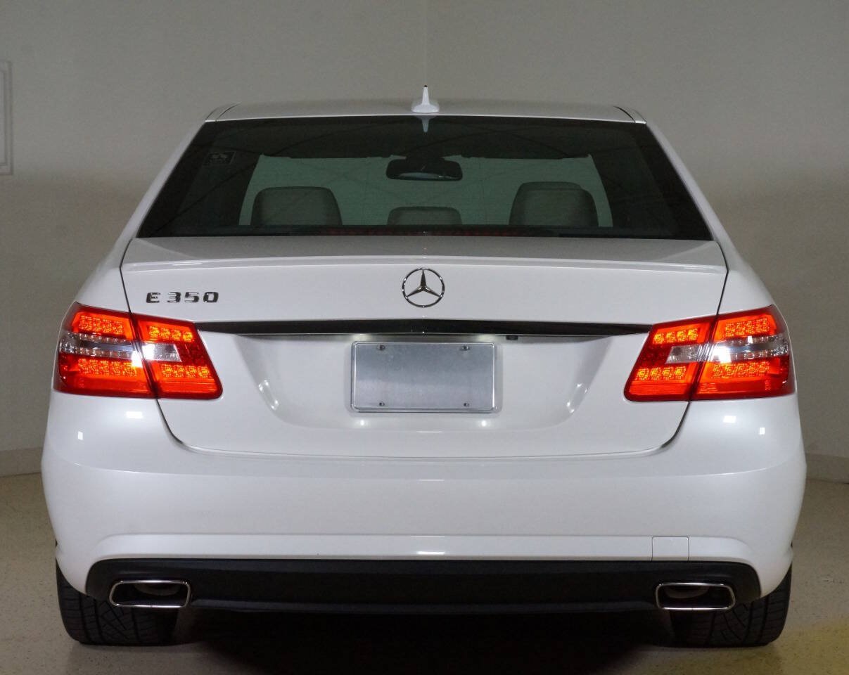 Used 2012 Mercedes-Benz E 350 Sedan image 5