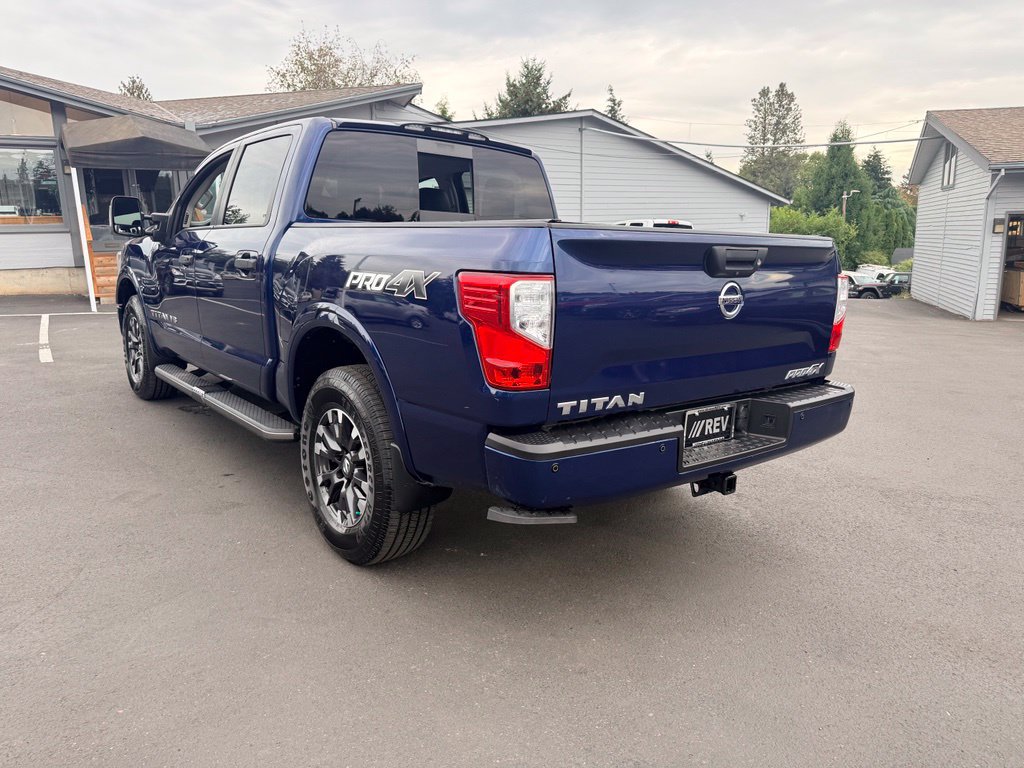 Used 2018 Nissan Titan PRO-4X AWD/4WD image 3