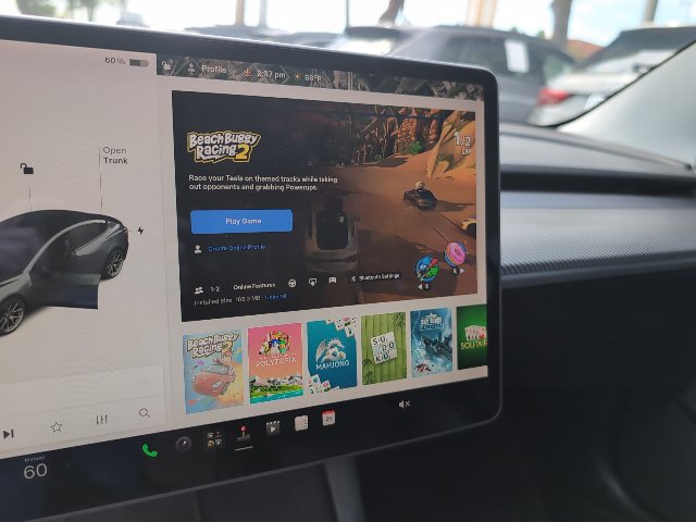 Used 2021 Tesla Model 3 Standard Range Plus RWD image 18