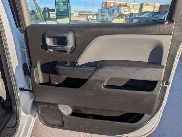 Used 2018 Chevrolet Silverado 3500 W/T AWD/4WD image 24