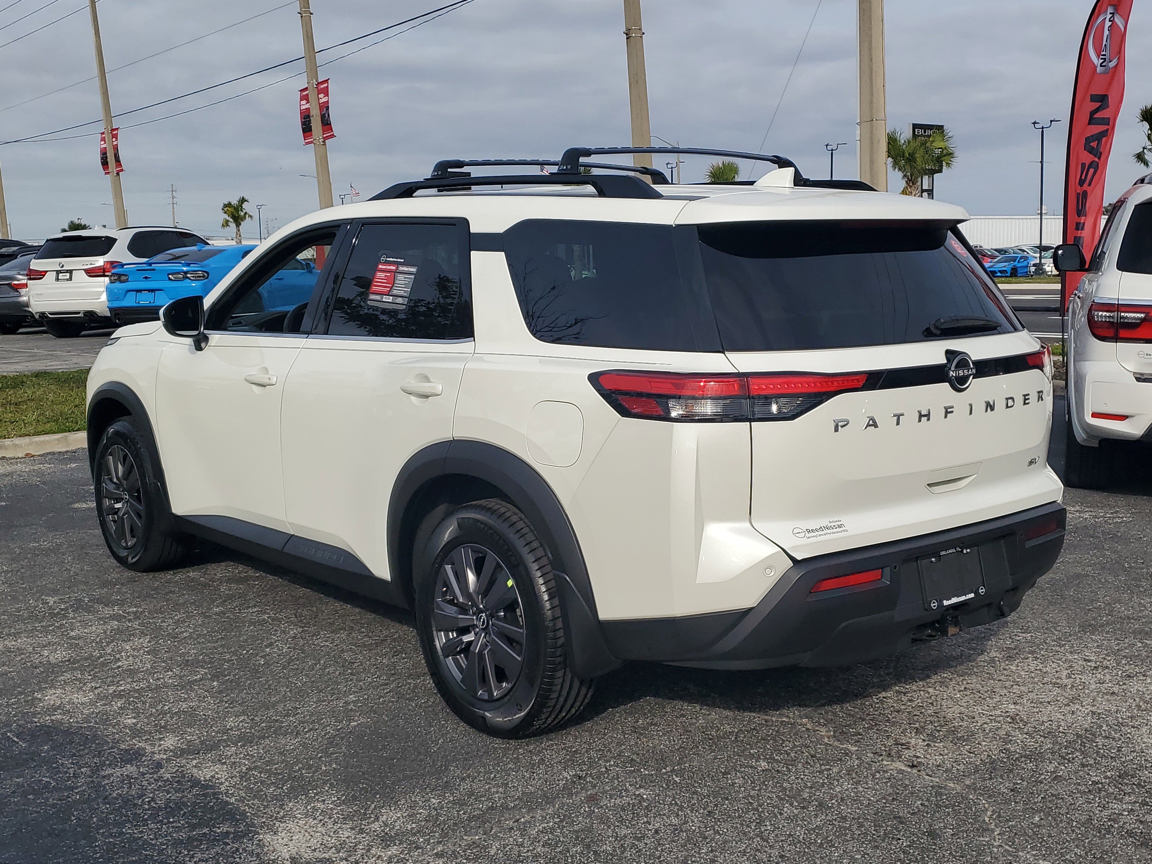 Certified 2022 Nissan Pathfinder SV w/ SV Premium Package image 8